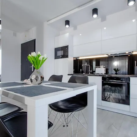 Apartament Linia Komfortu Gardenia Dziwnow Z Widokiem Na Morze Epapartamenty Exterior photo