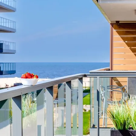 Apartament Linia Komfortu Gardenia Dziwnow Z Widokiem Na Morze Epapartamenty Exterior photo